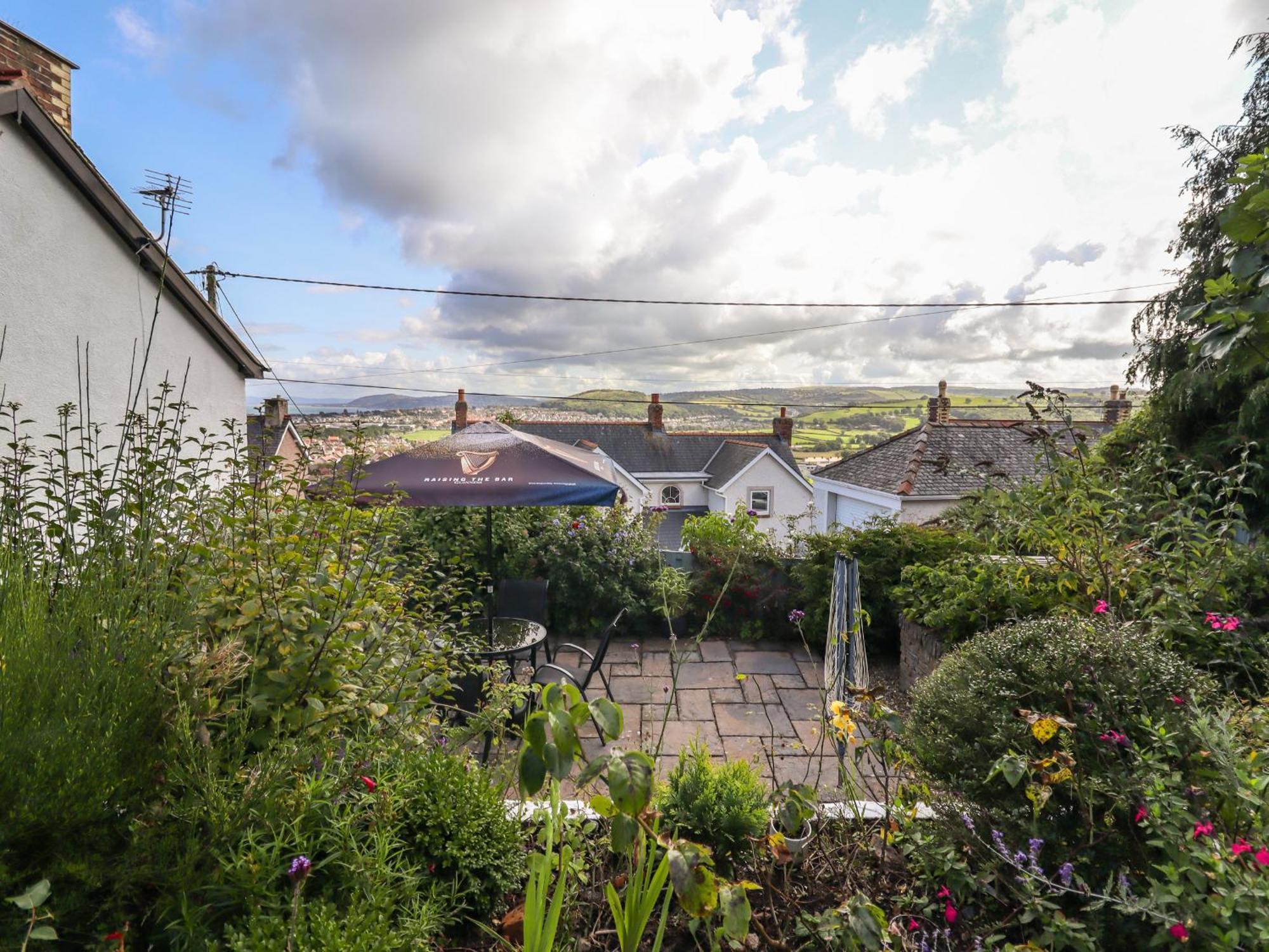 Euryn View Villa Llandudno Exteriör bild